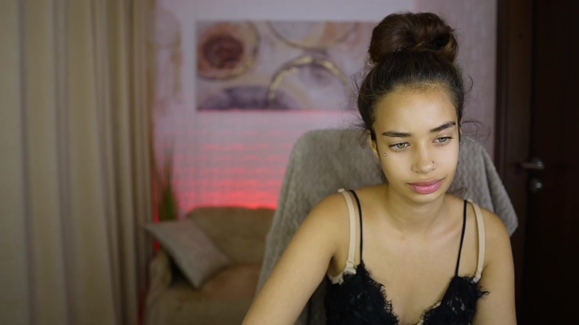 Gallery image thumbnail from Baby__Jewel's myfreecams stream on, 09/10/2024, 16:33 image 20 of 20