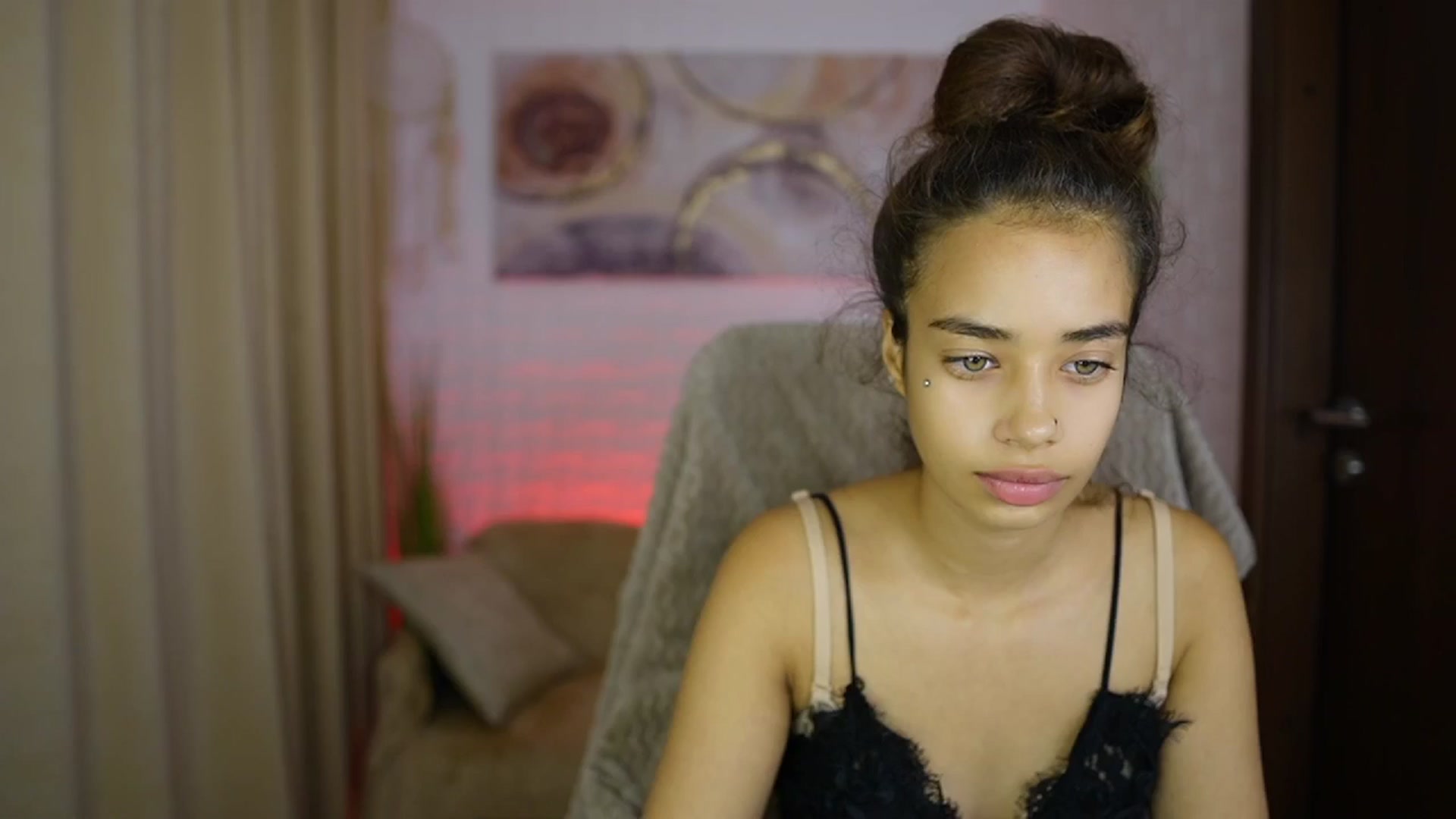 Gallery image thumbnail from Baby__Jewel's myfreecams stream on, 09/10/2024, 16:33 image 10 of 20