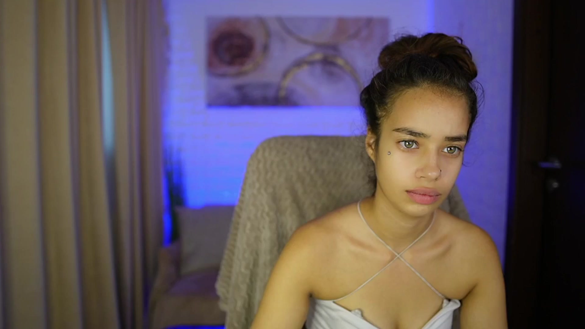 Gallery image thumbnail from Baby__Jewel's myfreecams stream on, 09/18/2024, 12:58 image 10 of 20
