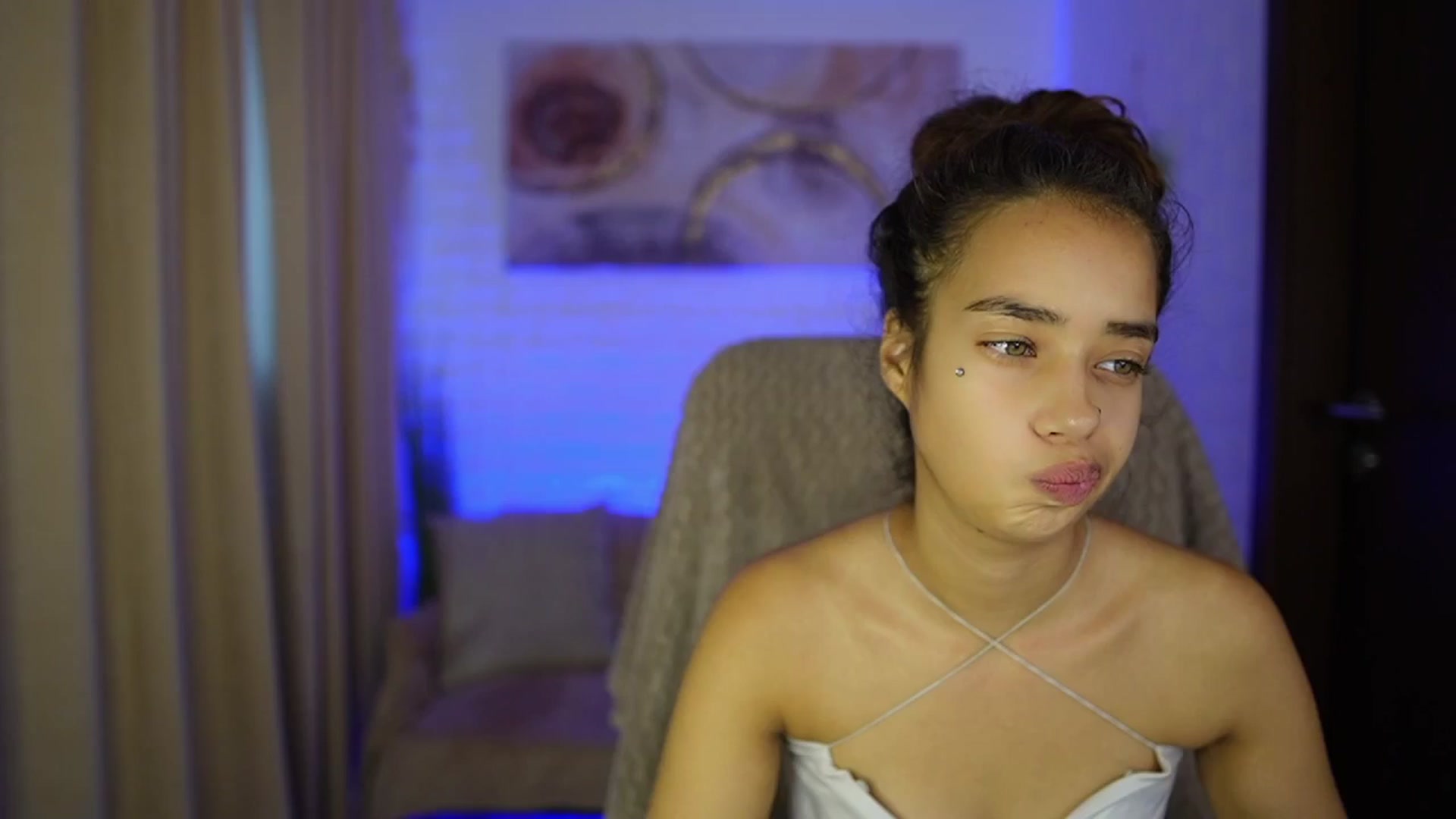 Gallery image thumbnail from Baby__Jewel's myfreecams stream on, 09/18/2024, 12:58 image 15 of 20