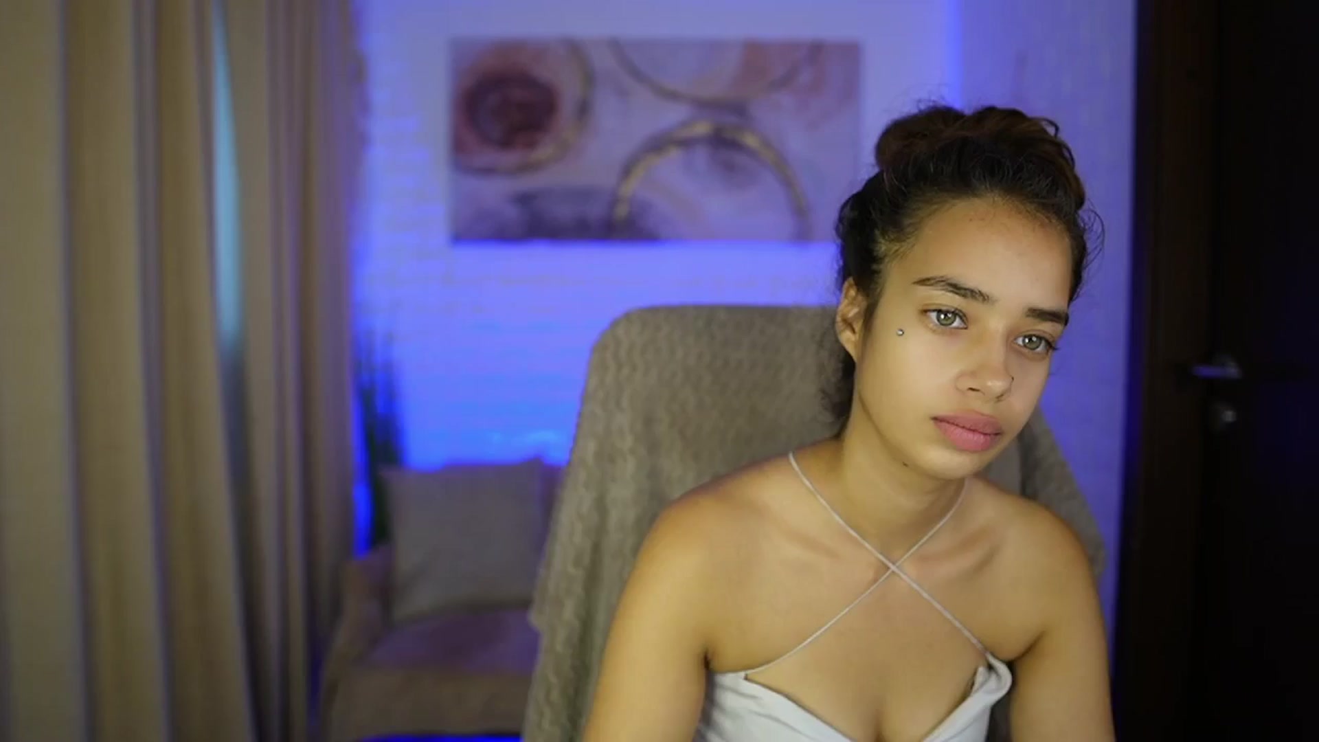 Gallery image thumbnail from Baby__Jewel's myfreecams stream on, 09/18/2024, 12:58 image 4 of 20