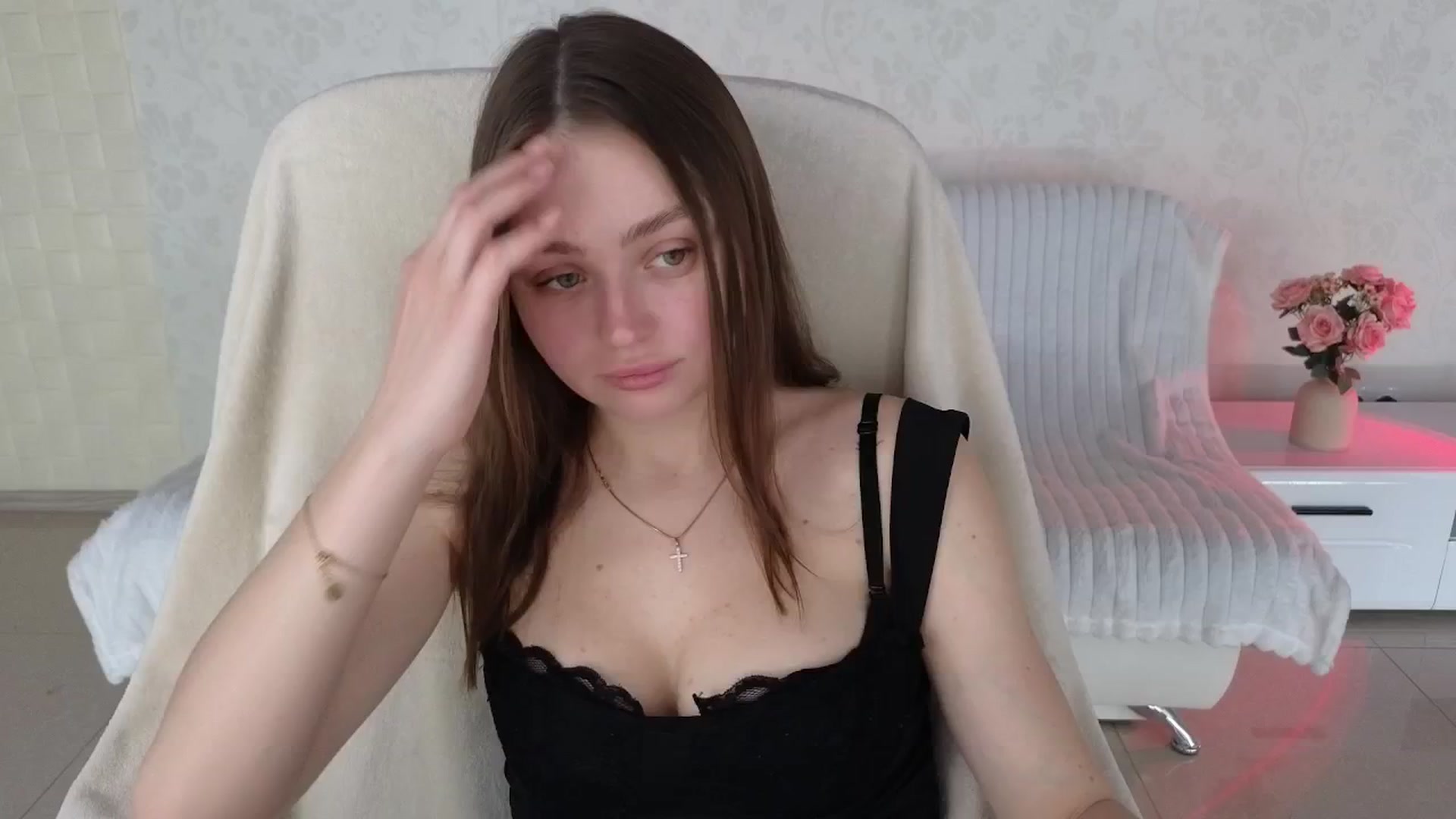 Gallery image thumbnail from Baby_emmaa's myfreecams stream on, 04/13/2026, 10:11 image 15 of 20