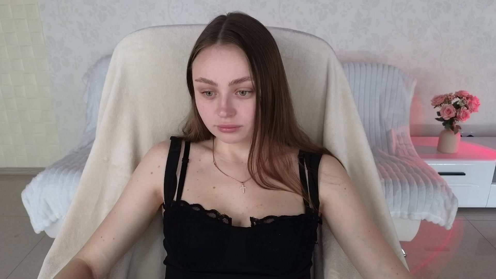 Gallery image thumbnail from Baby_emmaa's myfreecams stream on, 04/13/2026, 10:11 image 4 of 20