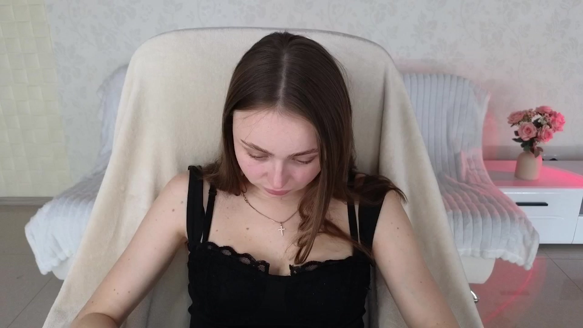 Gallery image thumbnail from Baby_emmaa's myfreecams stream on, 04/13/2026, 10:11 image 8 of 20