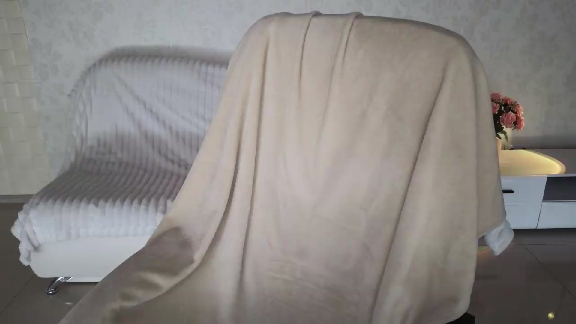 Gallery image thumbnail from Baby_emmaa's myfreecams stream on, 07/21/2026, 10:23 image 4 of 20