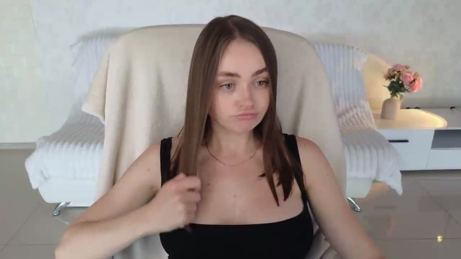Gallery image thumbnail from Baby_emmaa's myfreecams stream on, 08/06/2026, 13:00 image 16 of 20