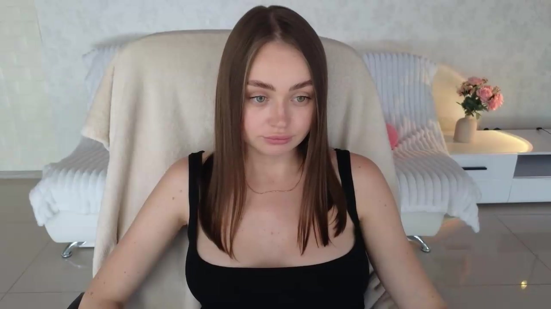 Gallery image thumbnail from Baby_emmaa's myfreecams stream on, 08/06/2026, 13:00 image 10 of 20