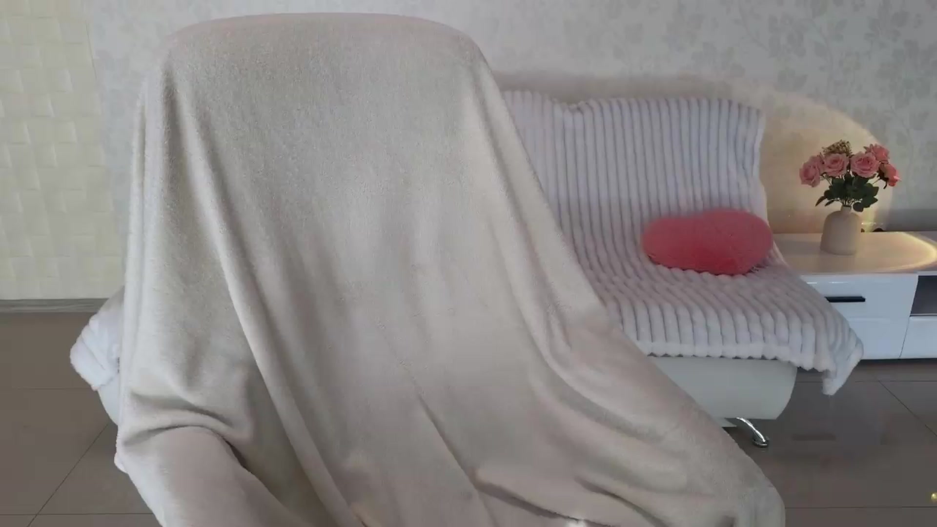 Gallery image thumbnail from Baby_emmaa's myfreecams stream on, 09/04/2026, 10:15 image 20 of 20