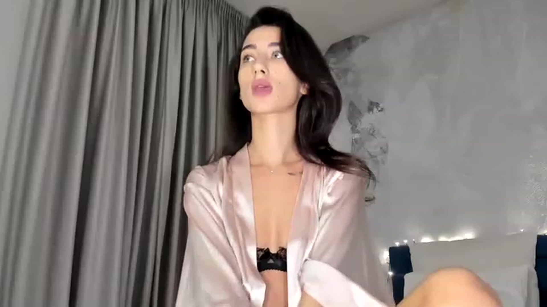 Gallery image thumbnail from Baby_indigo's myfreecams stream on, 12/21/2022, 17:49 image 11 of 20
