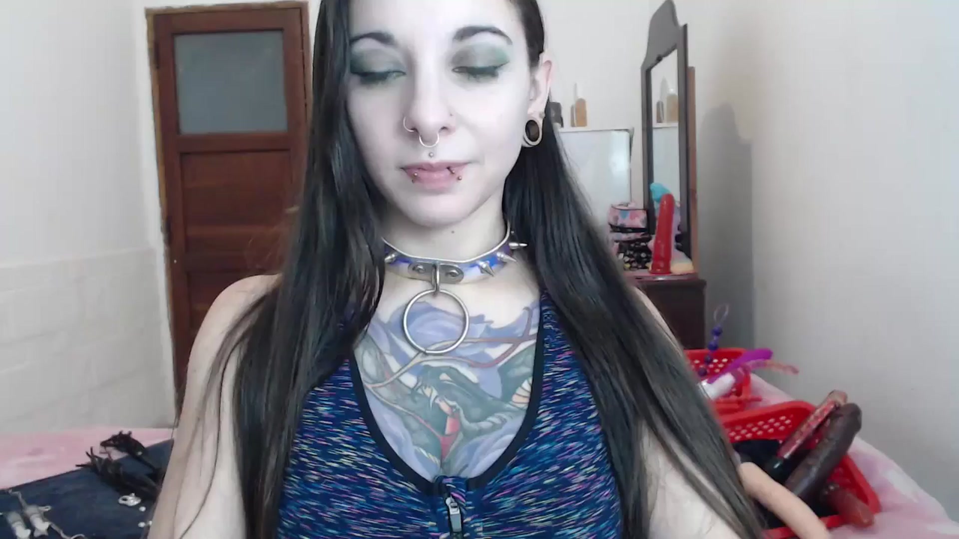 Gallery image thumbnail from BabydollLucy's myfreecams stream on, 05/02/2026, 12:56 image 13 of 20