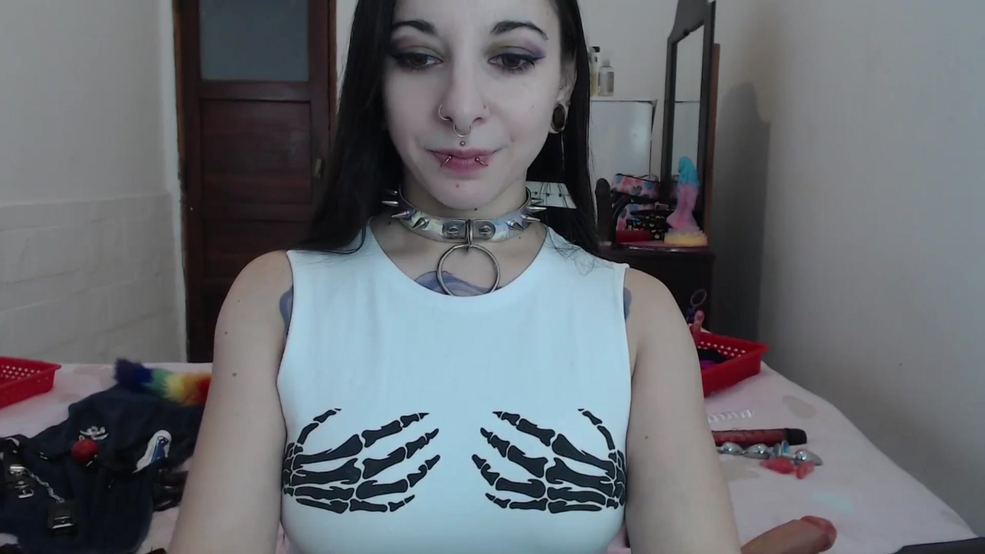 Gallery image thumbnail from BabydollLucy's myfreecams stream on, 05/07/2026, 15:33 image 18 of 20