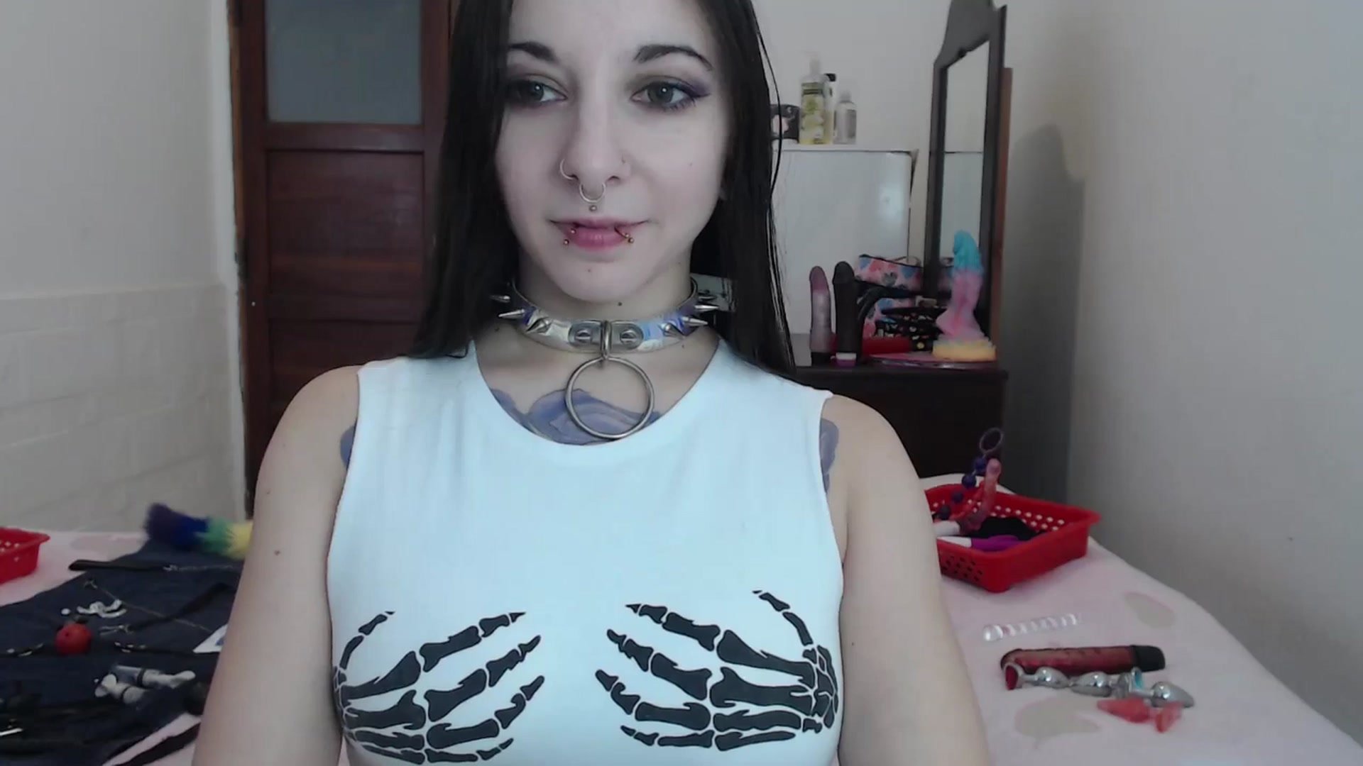 Gallery image thumbnail from BabydollLucy's myfreecams stream on, 05/07/2026, 15:33 image 3 of 20