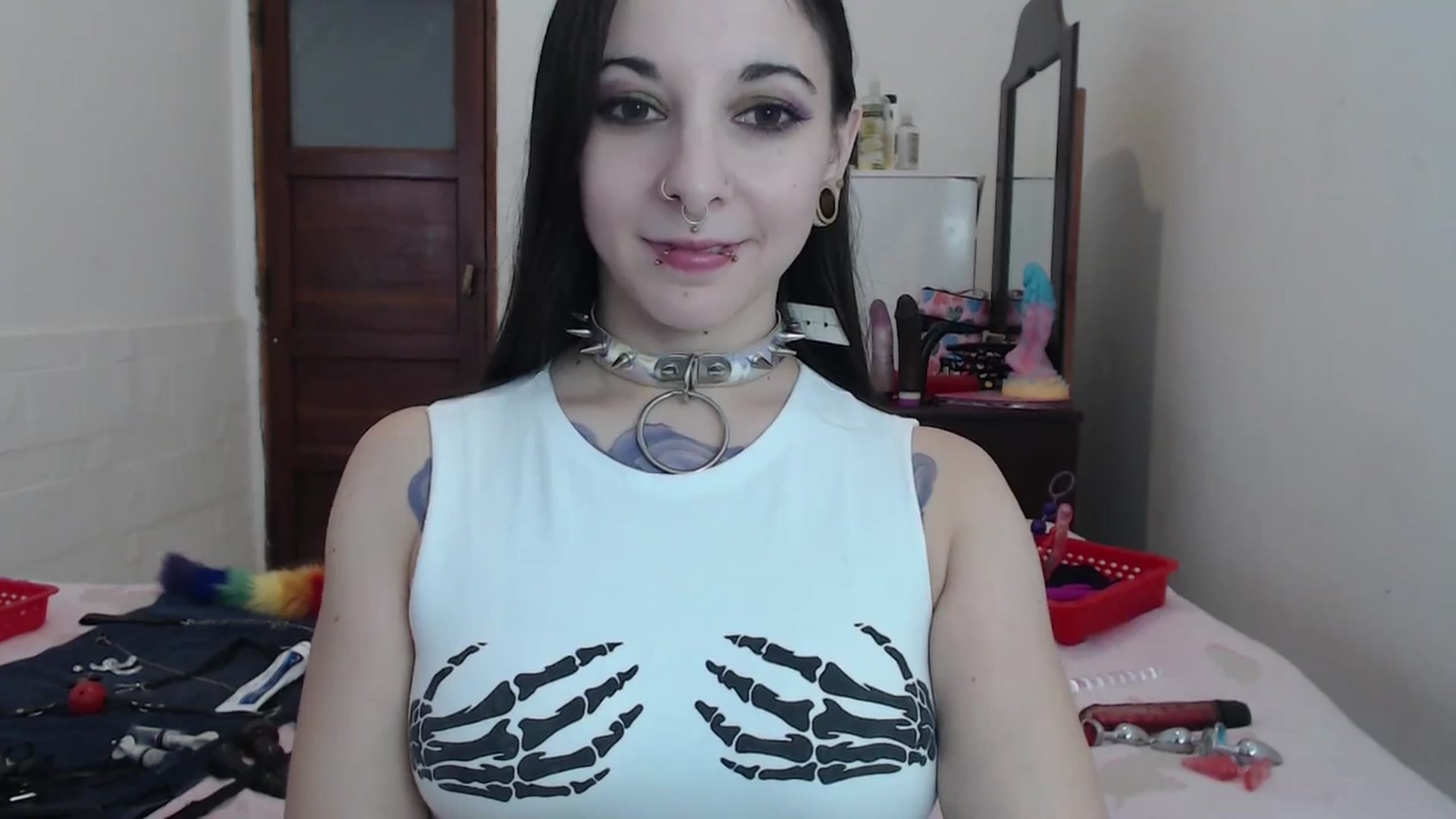 Gallery image thumbnail from BabydollLucy's myfreecams stream on, 05/07/2026, 15:33 image 6 of 20