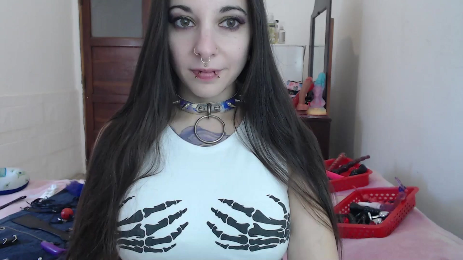Gallery image thumbnail from BabydollLucy's myfreecams stream on, 05/08/2026, 15:36 image 1 of 20