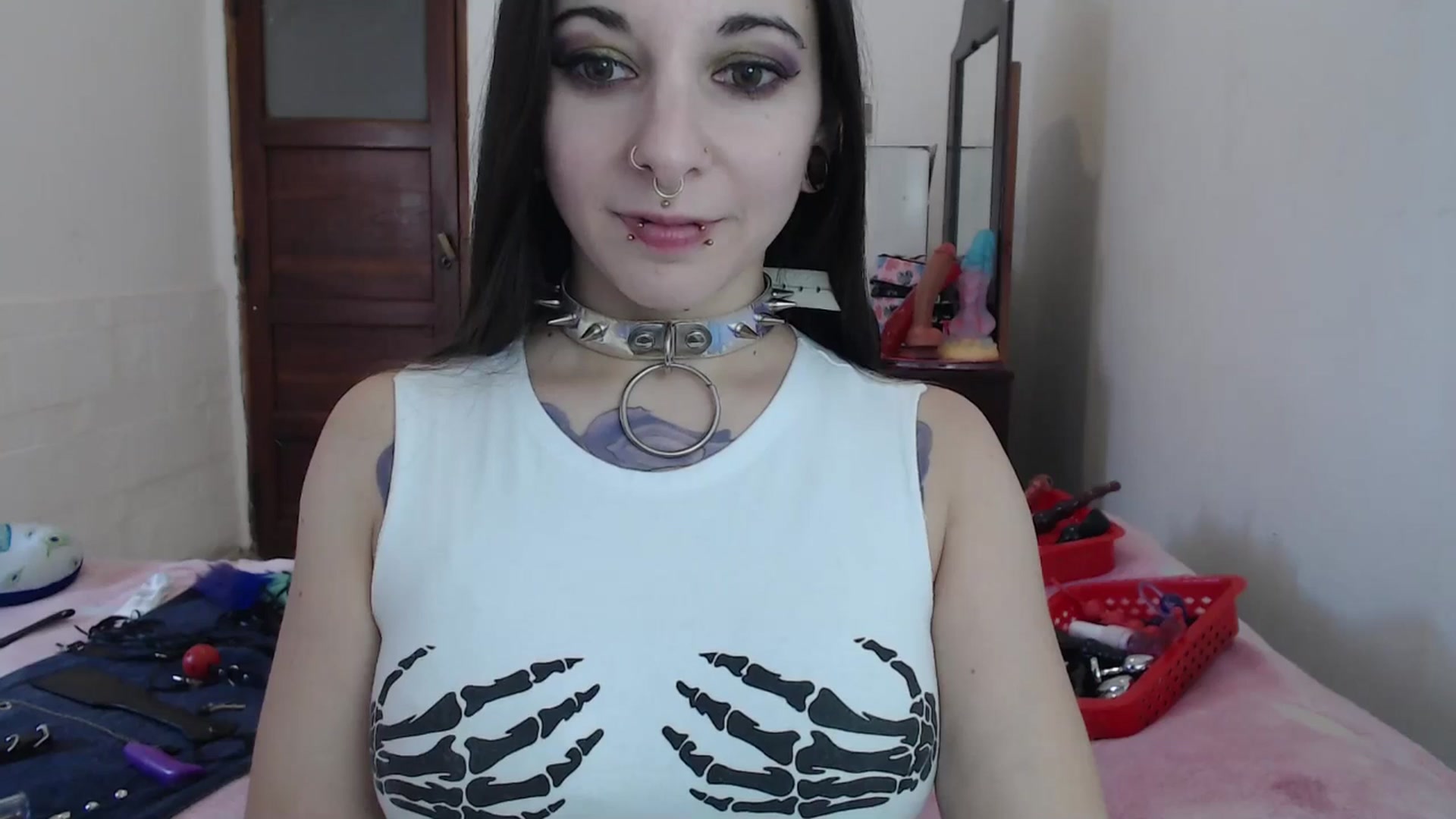 Gallery image thumbnail from BabydollLucy's myfreecams stream on, 05/08/2026, 15:36 image 6 of 20