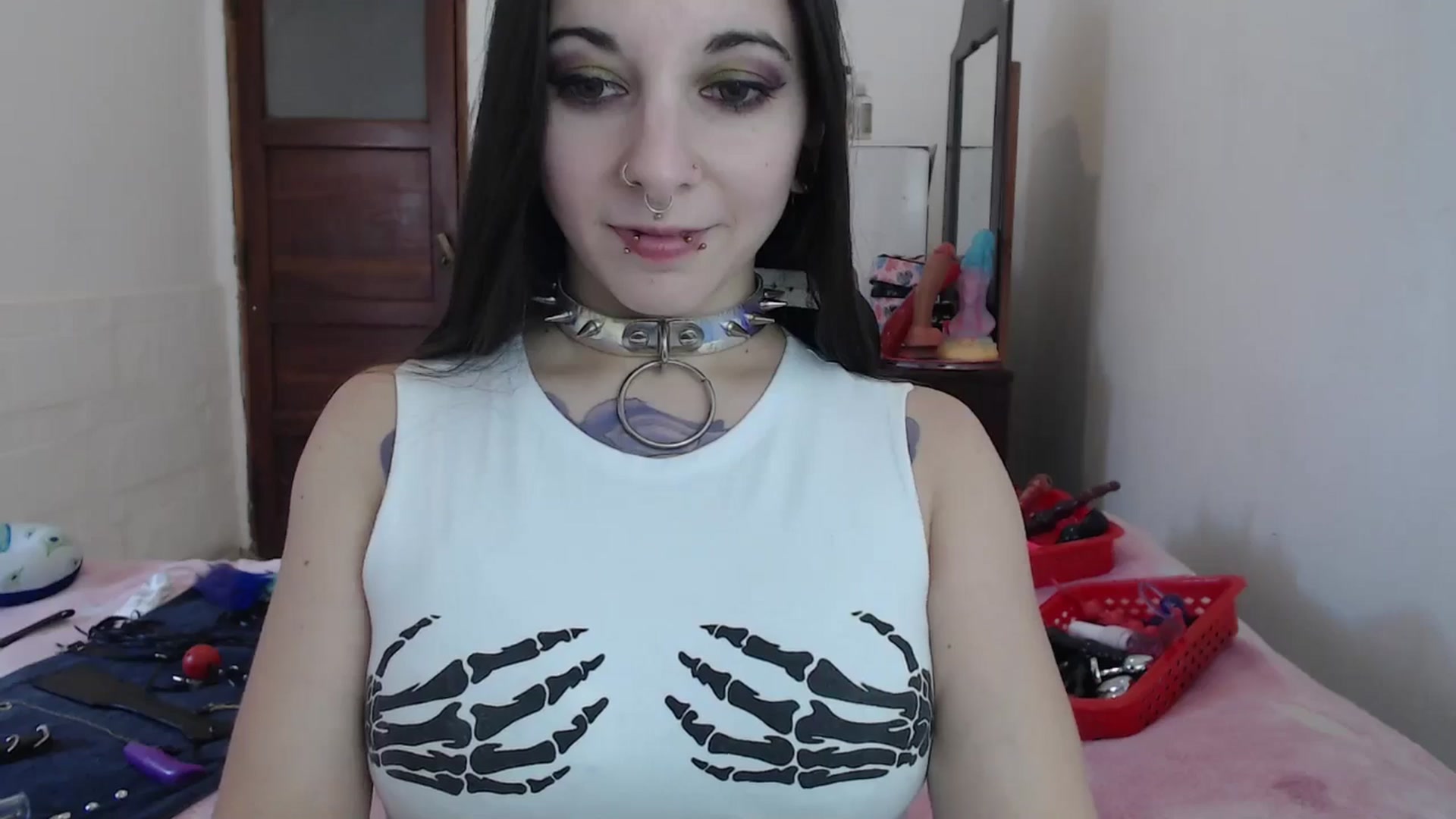 Gallery image thumbnail from BabydollLucy's myfreecams stream on, 05/08/2026, 15:36 image 8 of 20