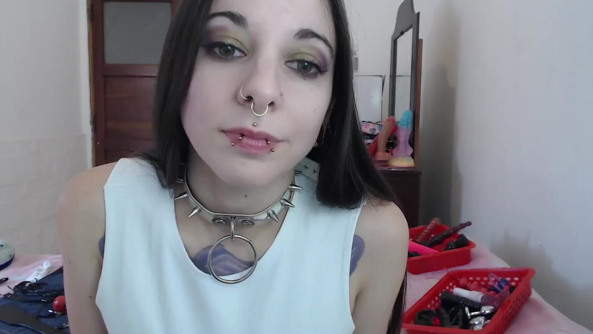 Gallery image thumbnail from BabydollLucy's myfreecams stream on, 05/08/2026, 15:36 image 18 of 20