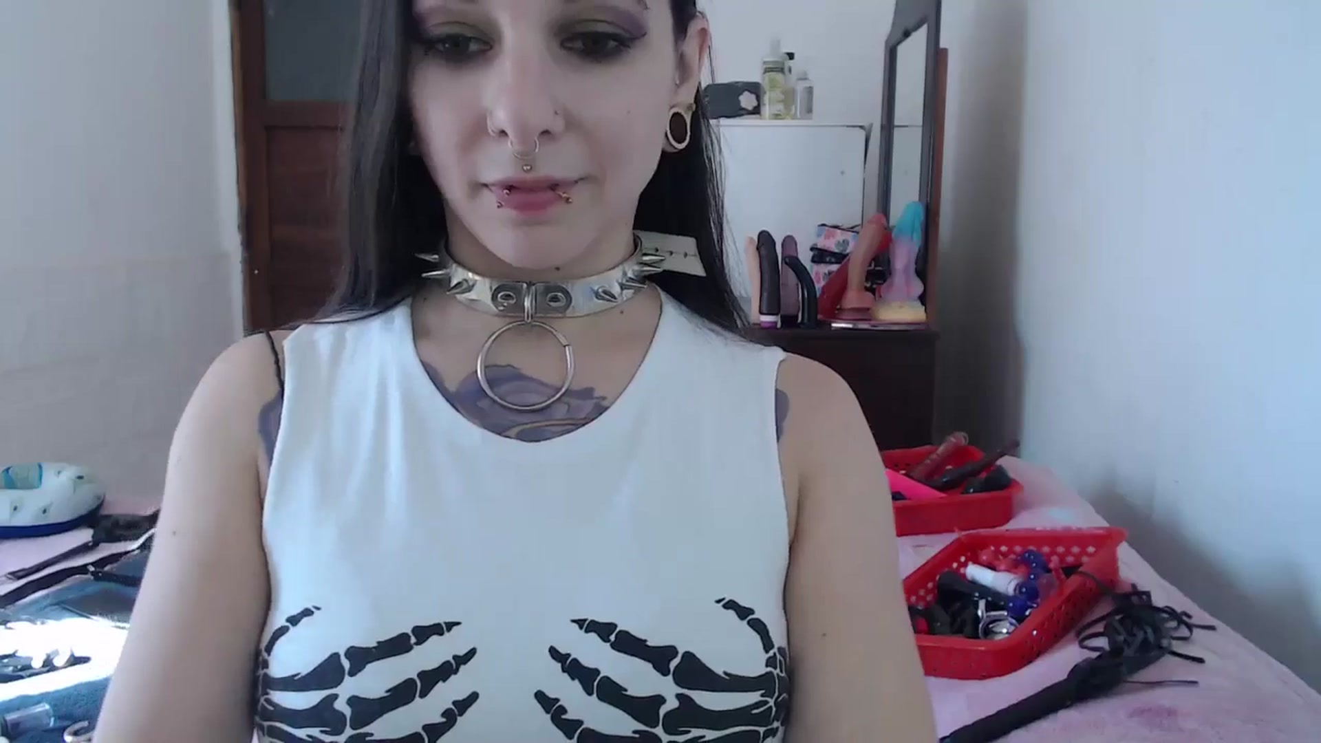 Gallery image thumbnail from BabydollLucy's myfreecams stream on, 05/08/2026, 16:43 image 6 of 20
