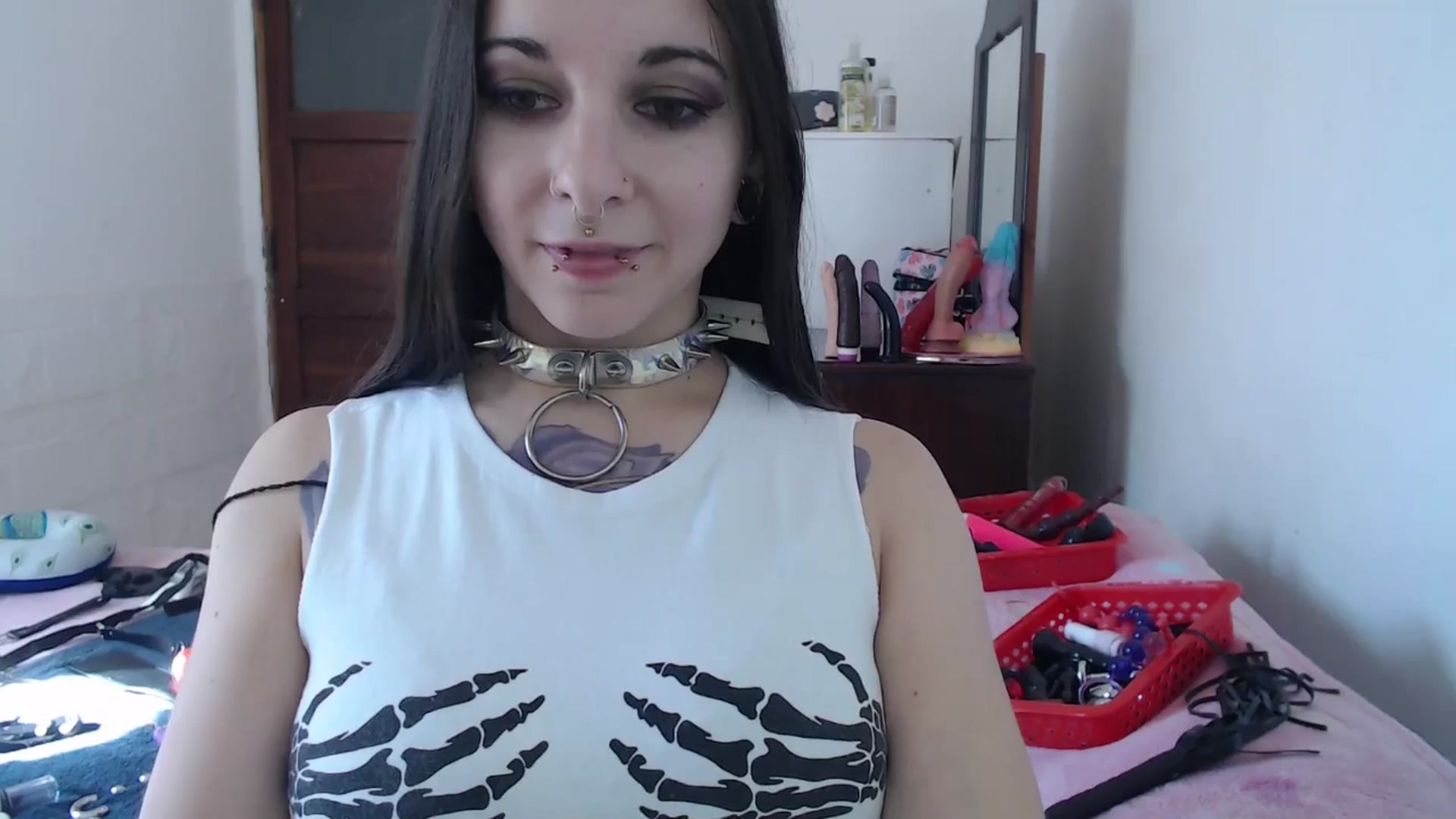 Gallery image thumbnail from BabydollLucy's myfreecams stream on, 05/08/2026, 16:43 image 10 of 20