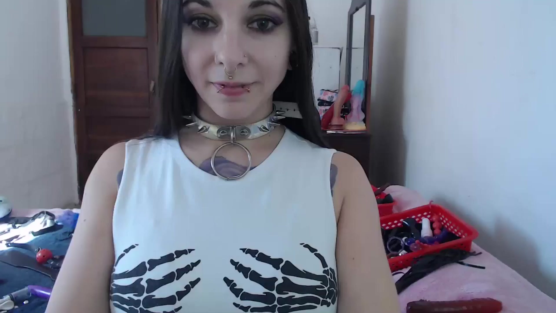 Gallery image thumbnail from BabydollLucy's myfreecams stream on, 05/08/2026, 17:28 image 17 of 20
