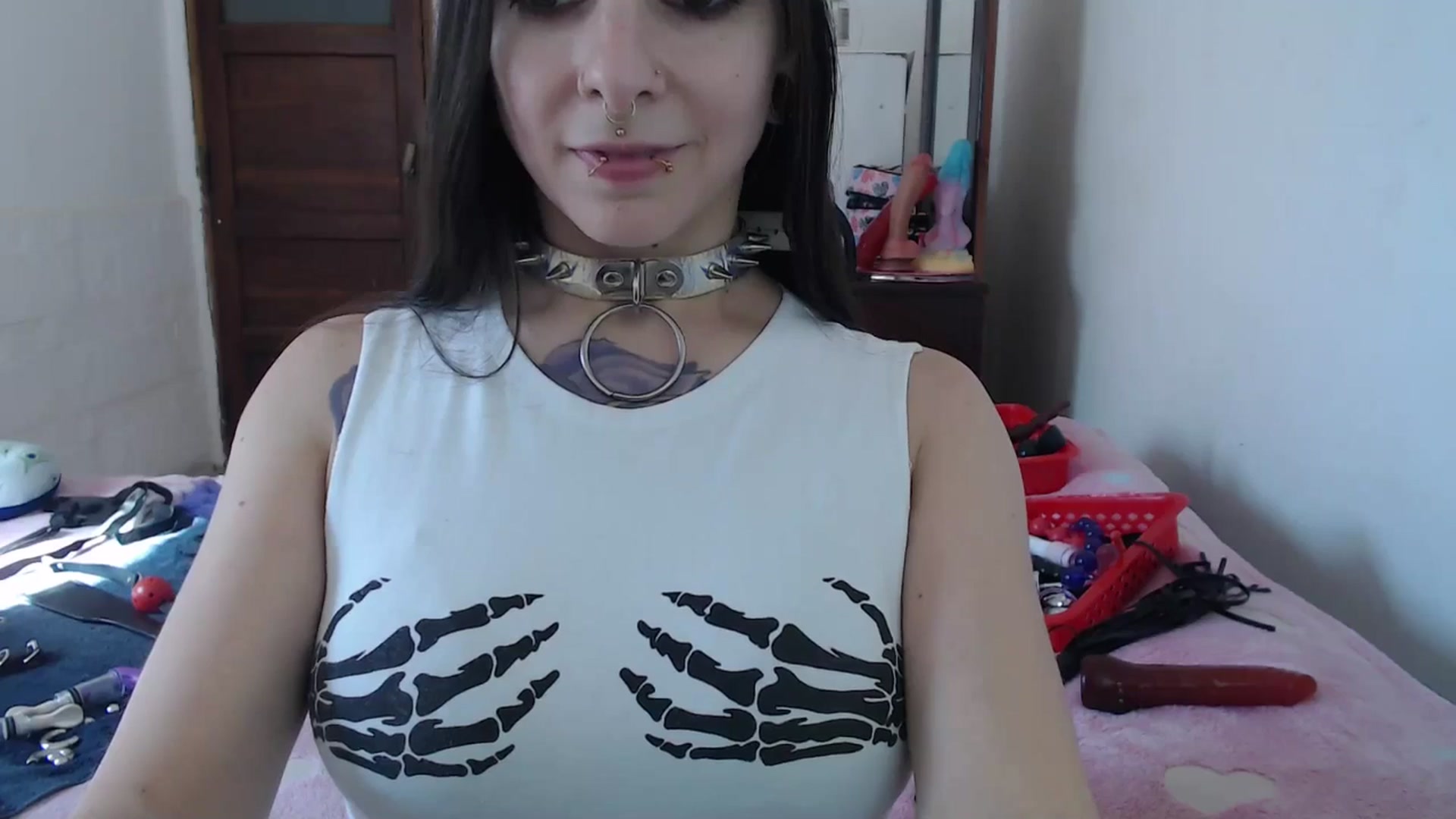 Gallery image thumbnail from BabydollLucy's myfreecams stream on, 05/08/2026, 17:28 image 10 of 20