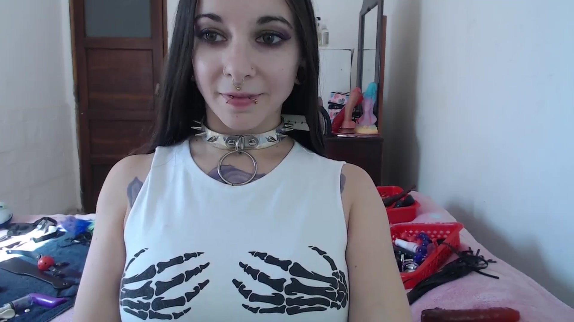 Gallery image thumbnail from BabydollLucy's myfreecams stream on, 05/08/2026, 17:28 image 13 of 20