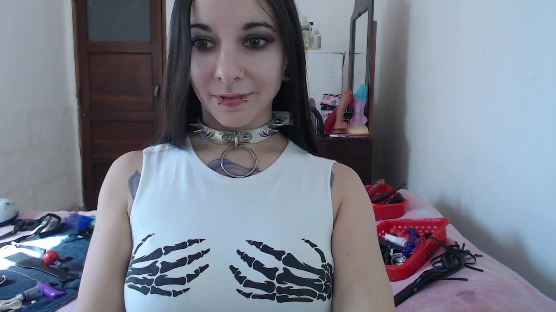 Gallery image thumbnail from BabydollLucy's myfreecams stream on, 05/08/2026, 17:28 image 3 of 20