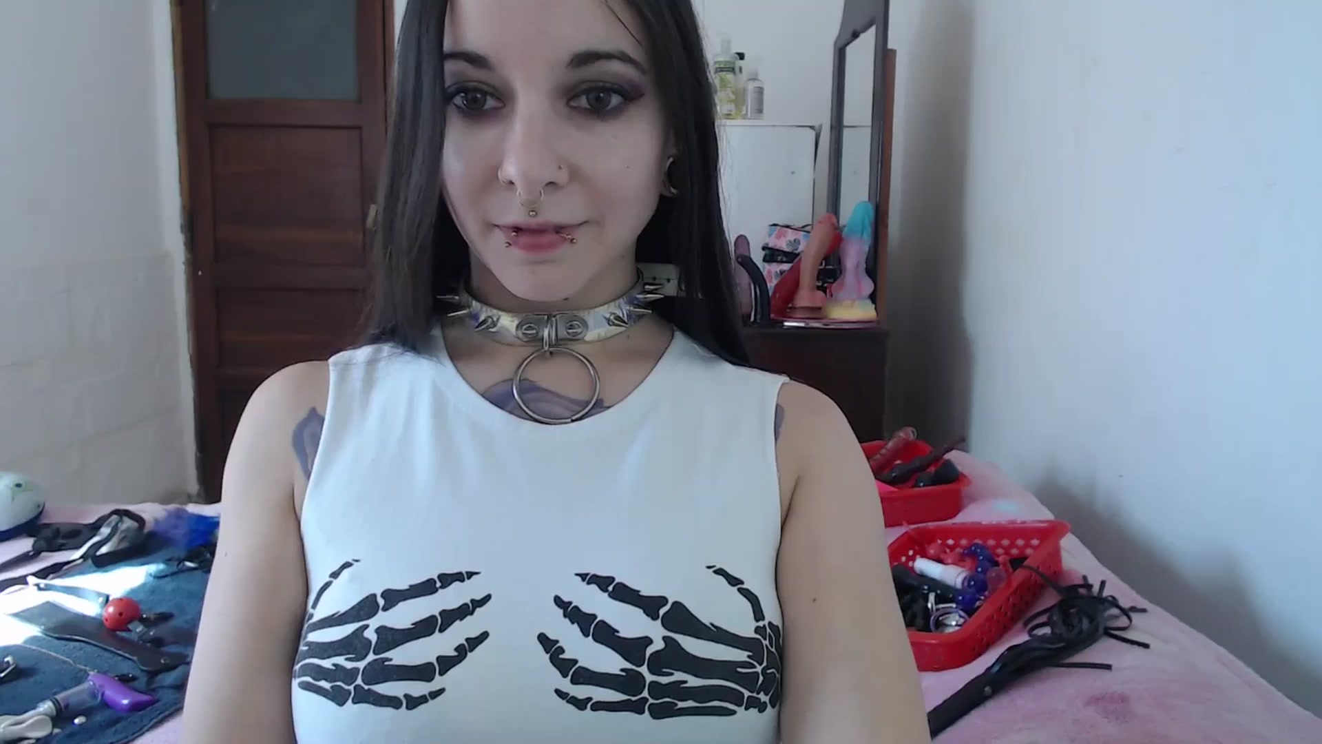 Gallery image thumbnail from BabydollLucy's myfreecams stream on, 05/08/2026, 17:28 image 2 of 20
