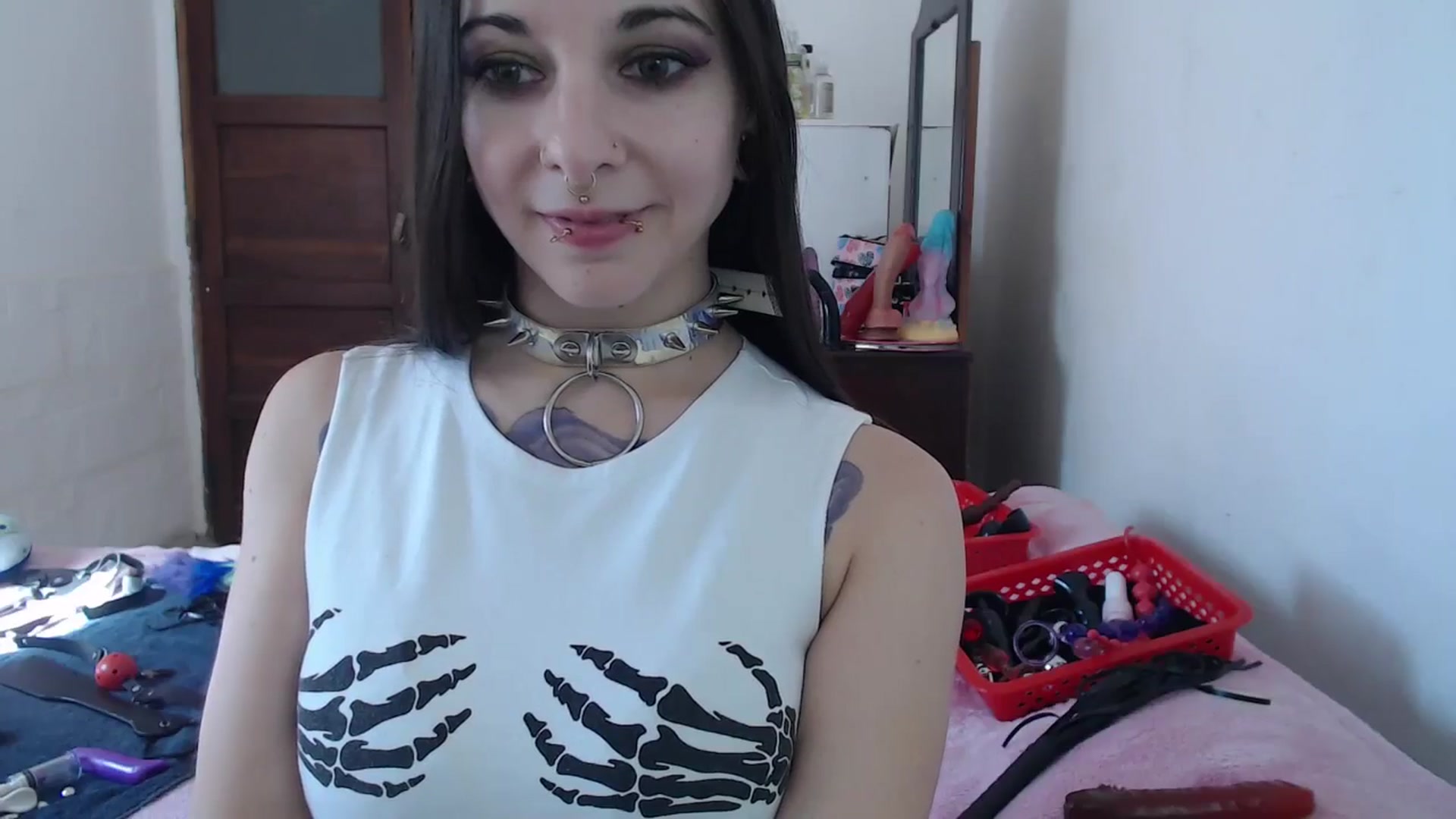 Gallery image thumbnail from BabydollLucy's myfreecams stream on, 05/08/2026, 17:28 image 18 of 20