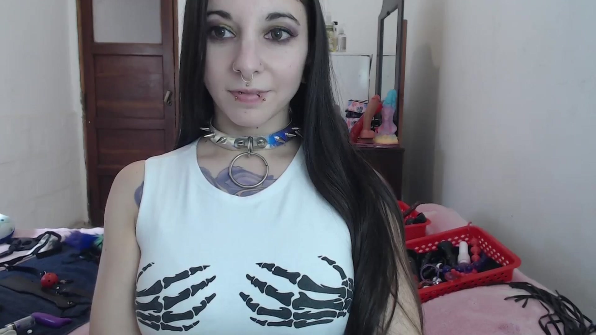 Gallery image thumbnail from BabydollLucy's myfreecams stream on, 05/08/2026, 18:23 image 2 of 20