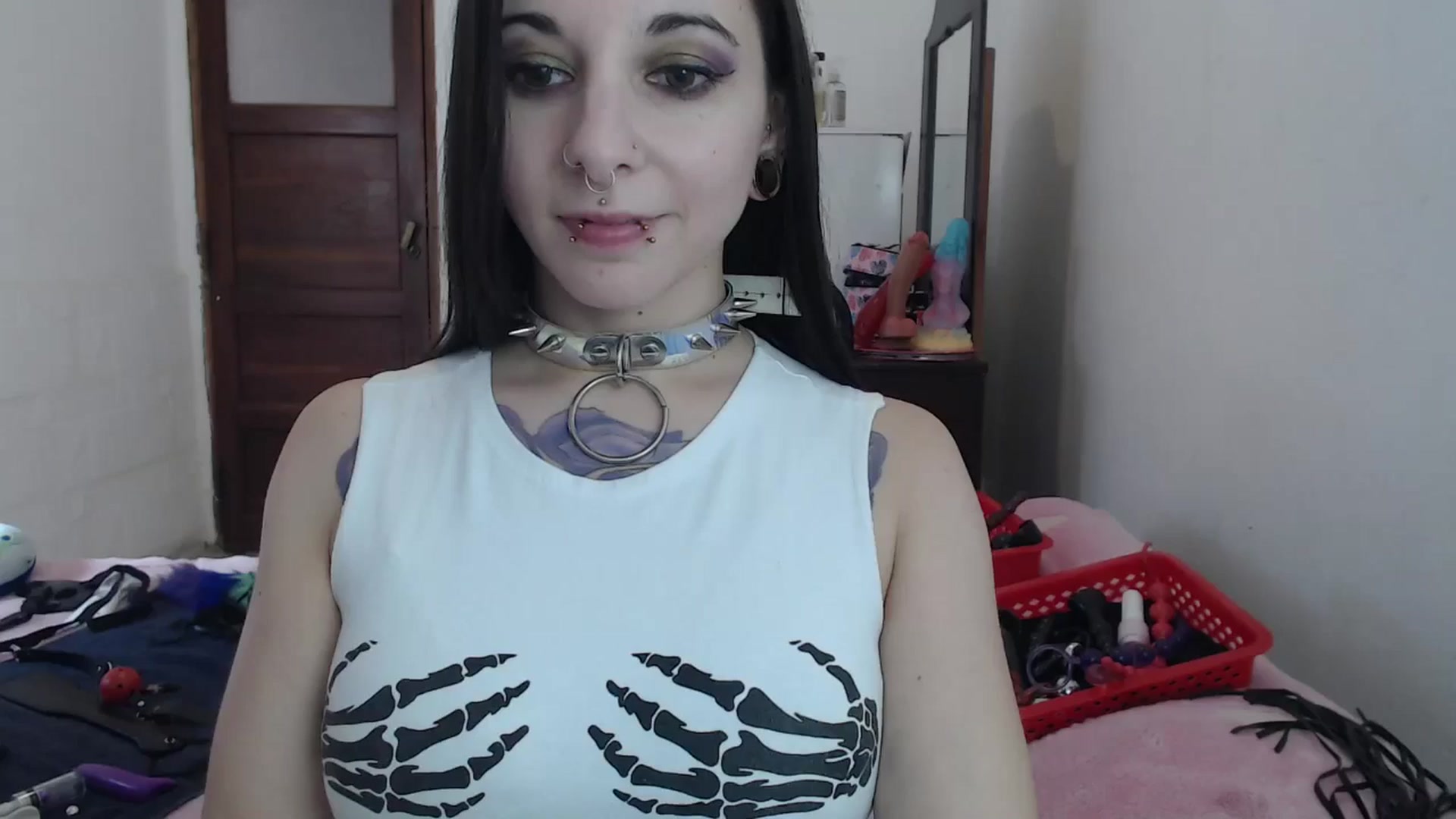 Gallery image thumbnail from BabydollLucy's myfreecams stream on, 05/08/2026, 18:23 image 4 of 20