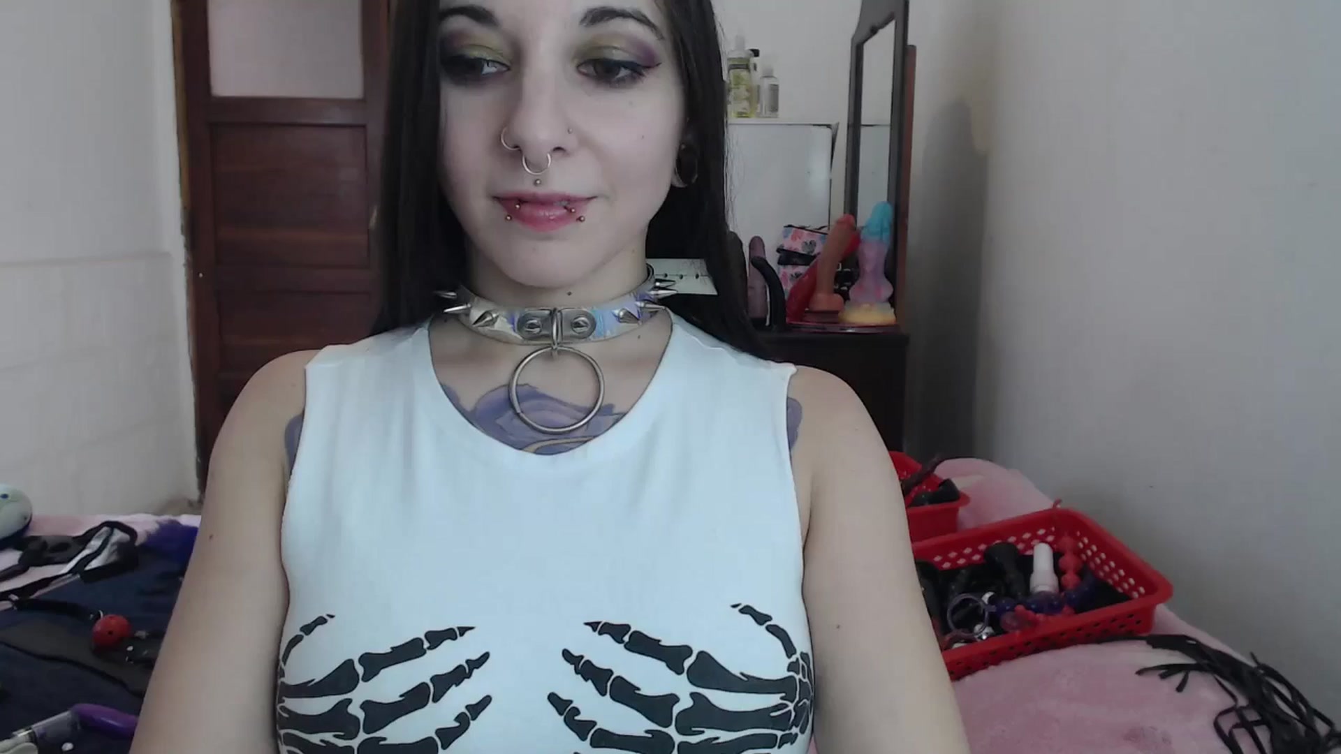 Gallery image thumbnail from BabydollLucy's myfreecams stream on, 05/08/2026, 18:23 image 20 of 20