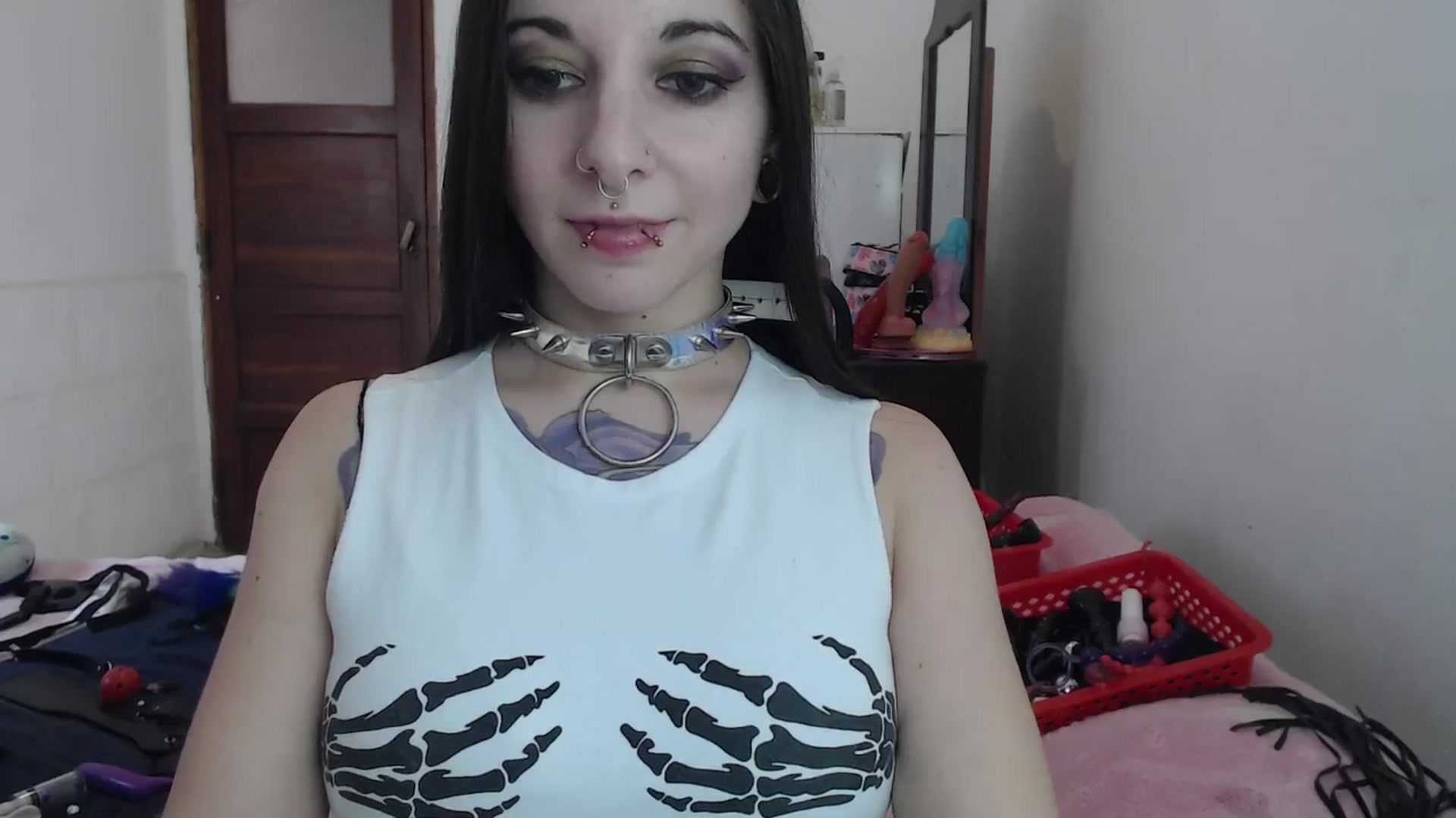 Gallery image thumbnail from BabydollLucy's myfreecams stream on, 05/08/2026, 18:23 image 15 of 20