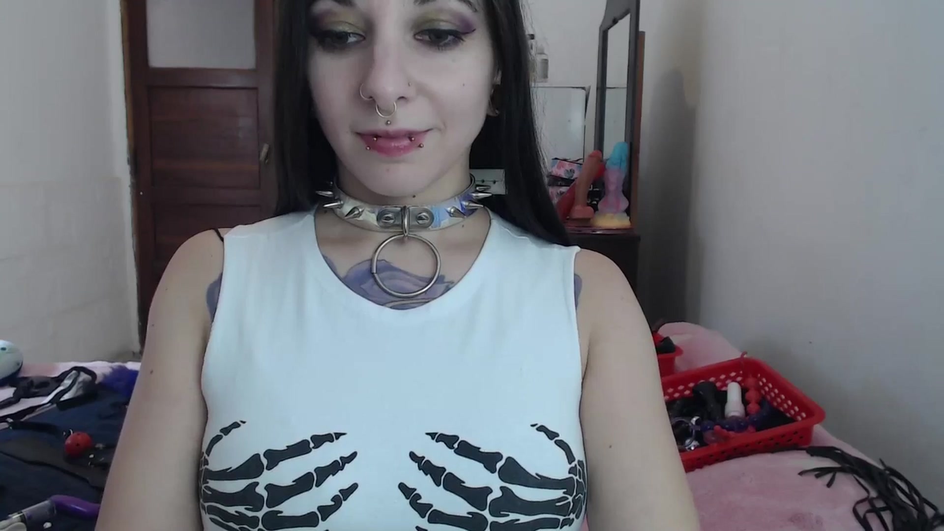 Gallery image thumbnail from BabydollLucy's myfreecams stream on, 05/08/2026, 18:23 image 6 of 20