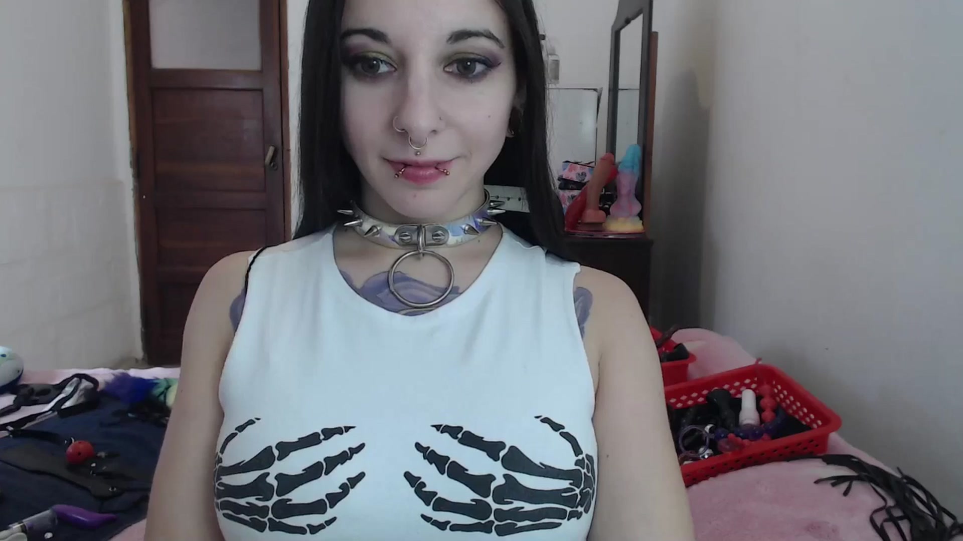 Gallery image thumbnail from BabydollLucy's myfreecams stream on, 05/08/2026, 18:23 image 9 of 20