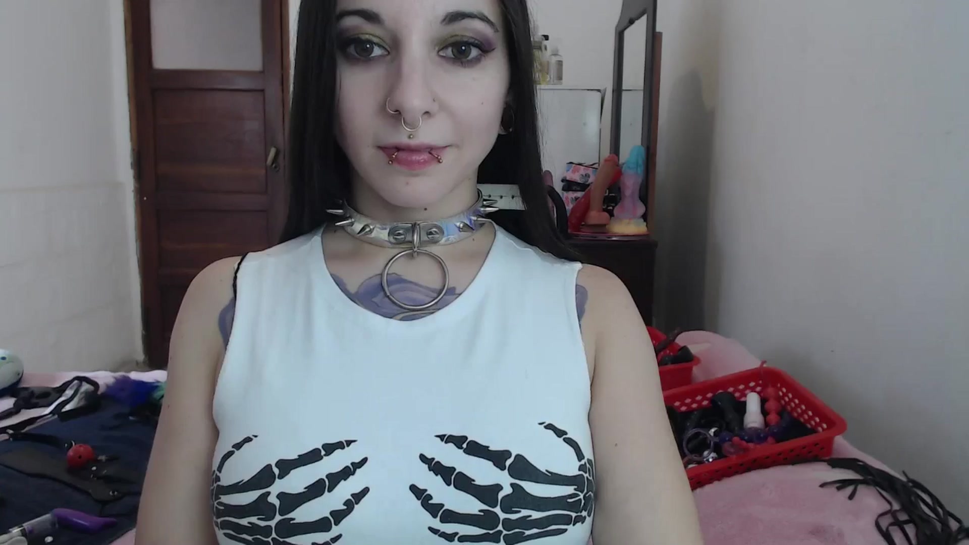 Gallery image thumbnail from BabydollLucy's myfreecams stream on, 05/08/2026, 18:23 image 12 of 20