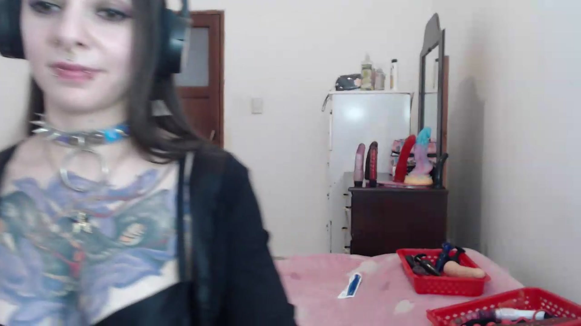 Gallery image thumbnail from BabydollLucy's myfreecams stream on, 05/13/2026, 15:46 image 17 of 20