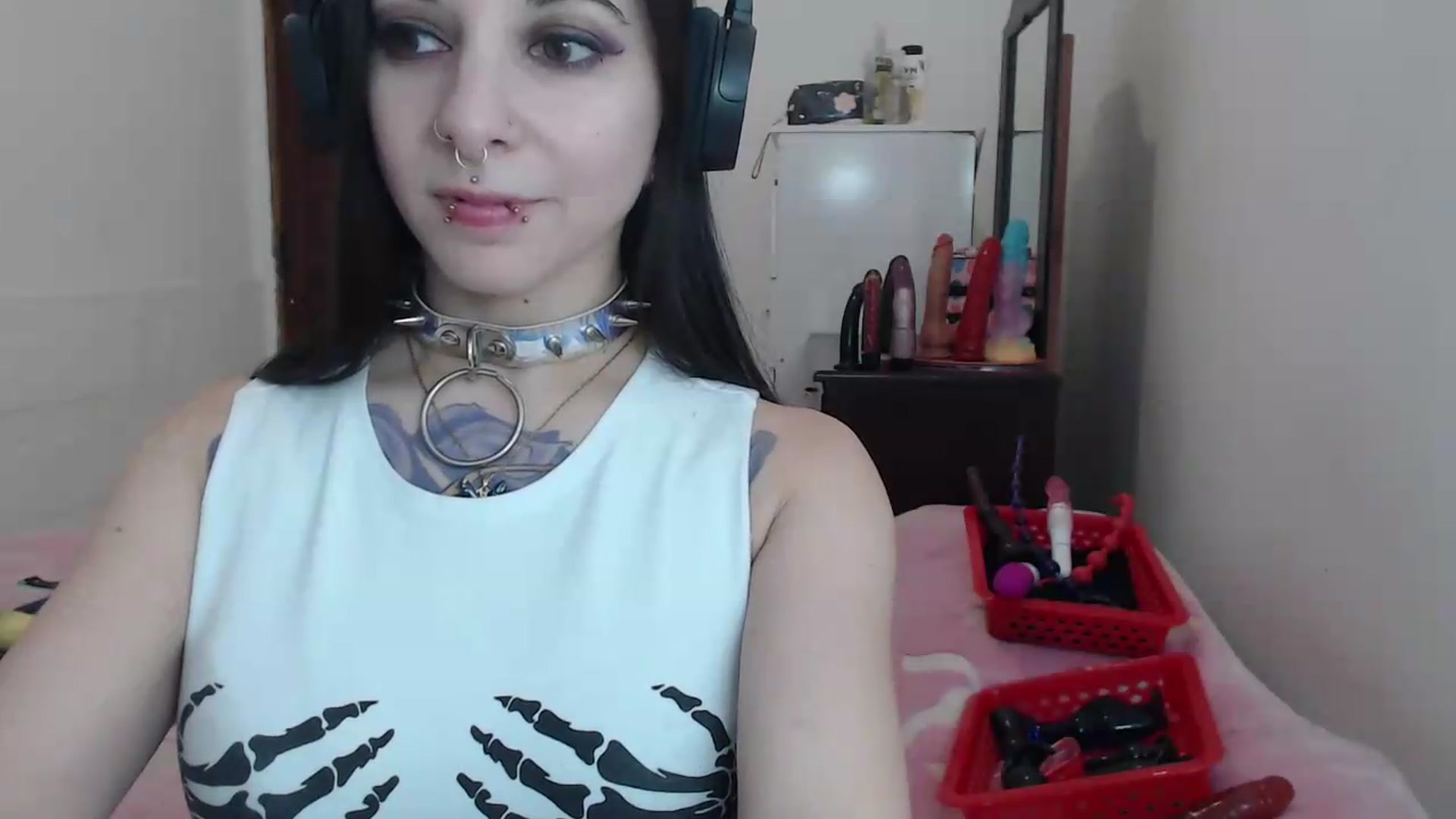 Gallery image thumbnail from BabydollLucy's myfreecams stream on, 05/14/2026, 14:22 image 2 of 20