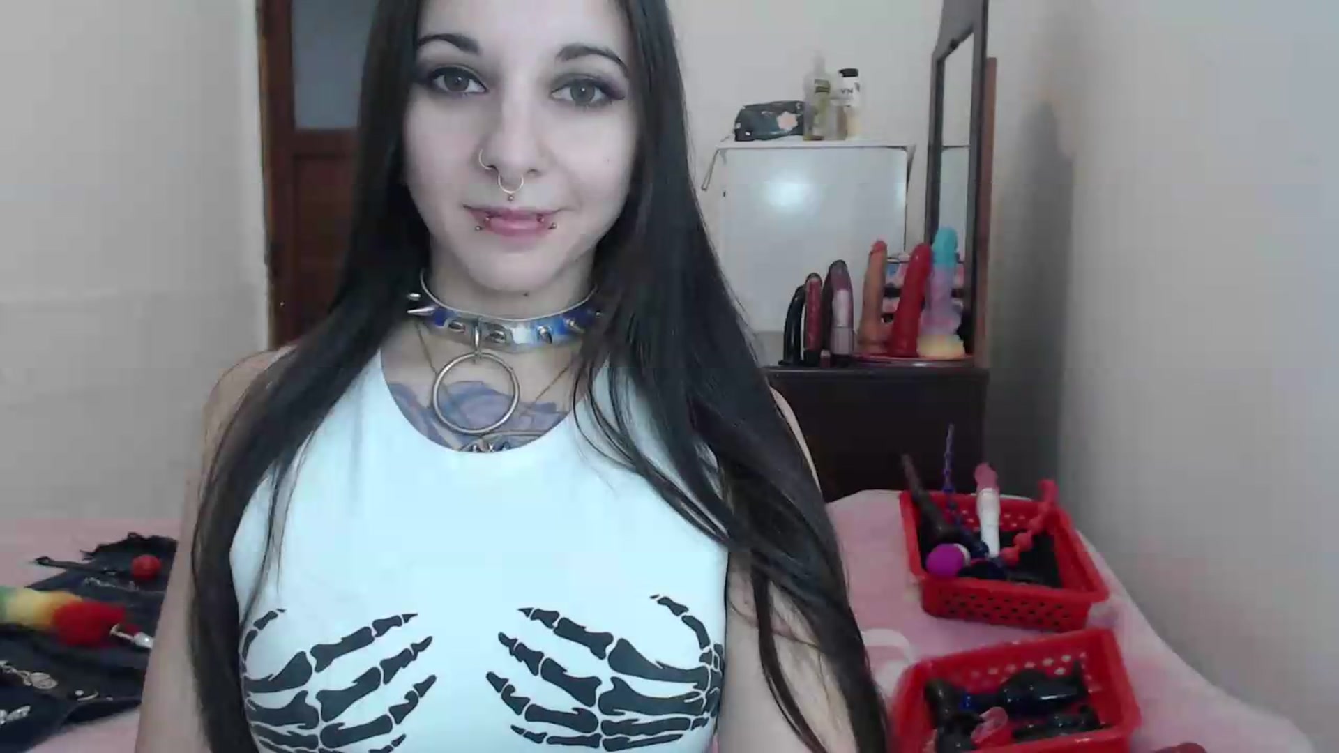 Gallery image thumbnail from BabydollLucy's myfreecams stream on, 05/14/2026, 14:22 image 13 of 20