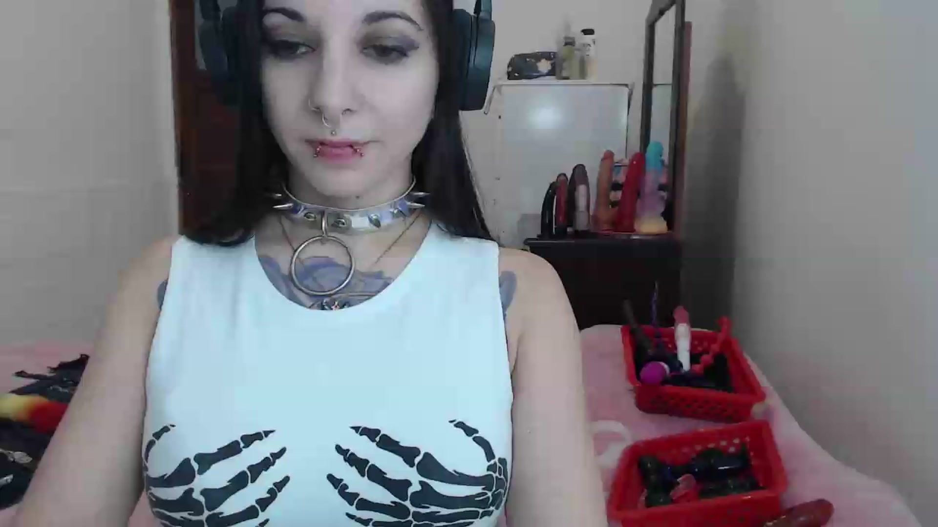 Gallery image thumbnail from BabydollLucy's myfreecams stream on, 05/14/2026, 14:22 image 6 of 20
