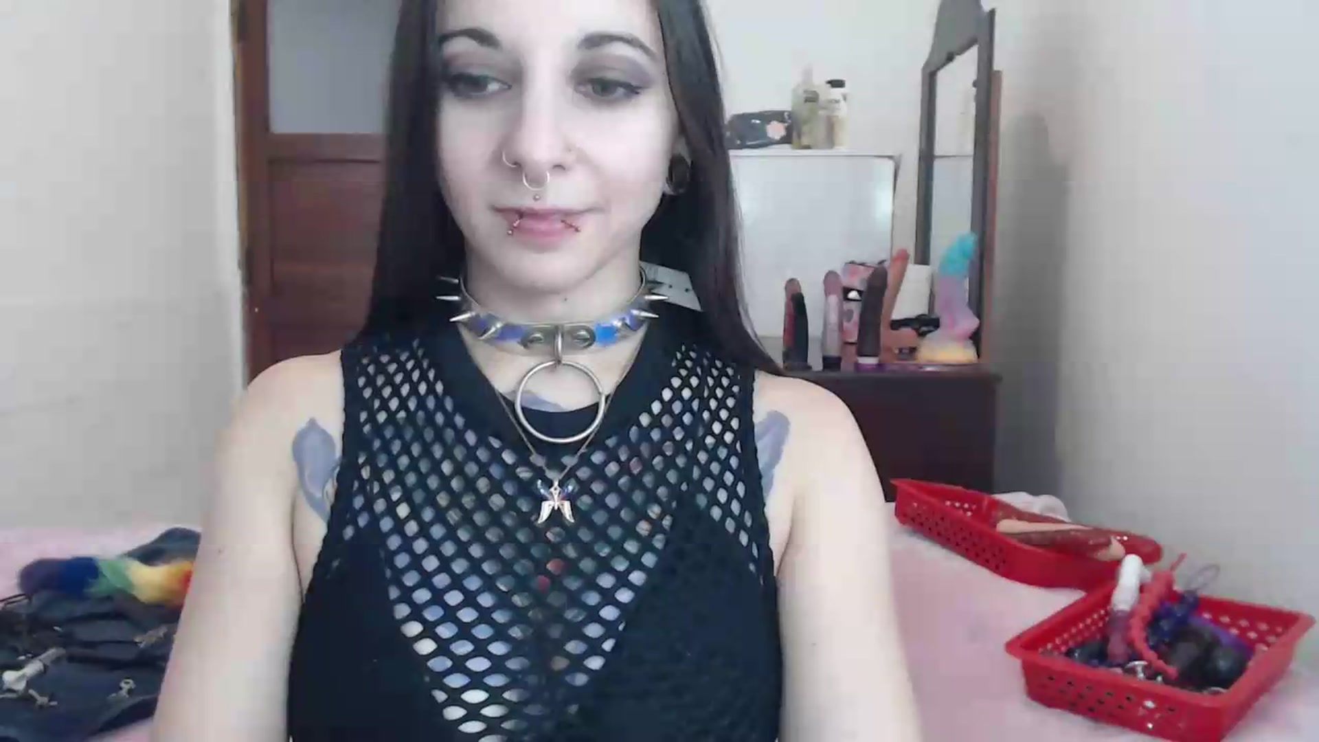 Gallery image thumbnail from BabydollLucy's myfreecams stream on, 05/15/2026, 16:46 image 4 of 20