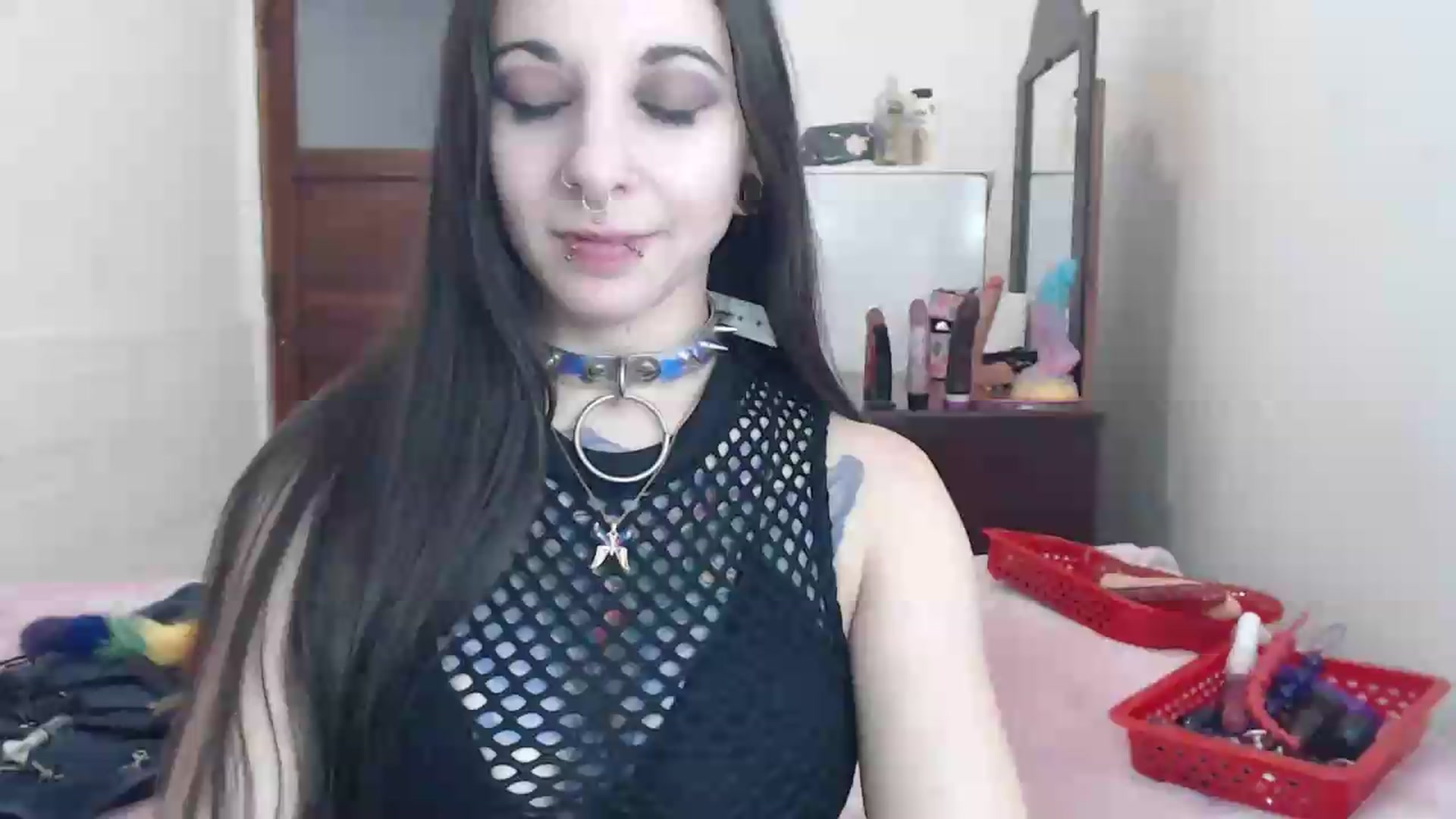 Gallery image thumbnail from BabydollLucy's myfreecams stream on, 05/15/2026, 16:46 image 2 of 20