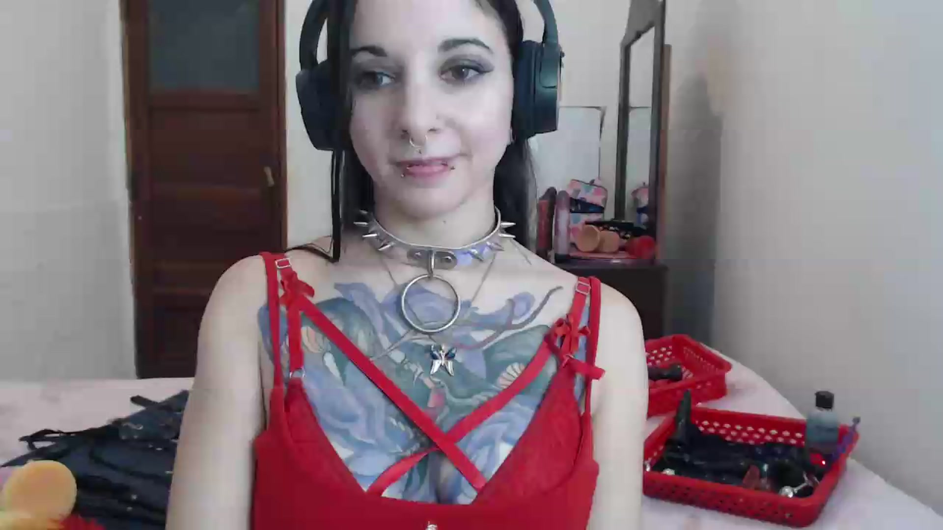 Gallery image thumbnail from BabydollLucy's myfreecams stream on, 05/16/2026, 20:58 image 4 of 20