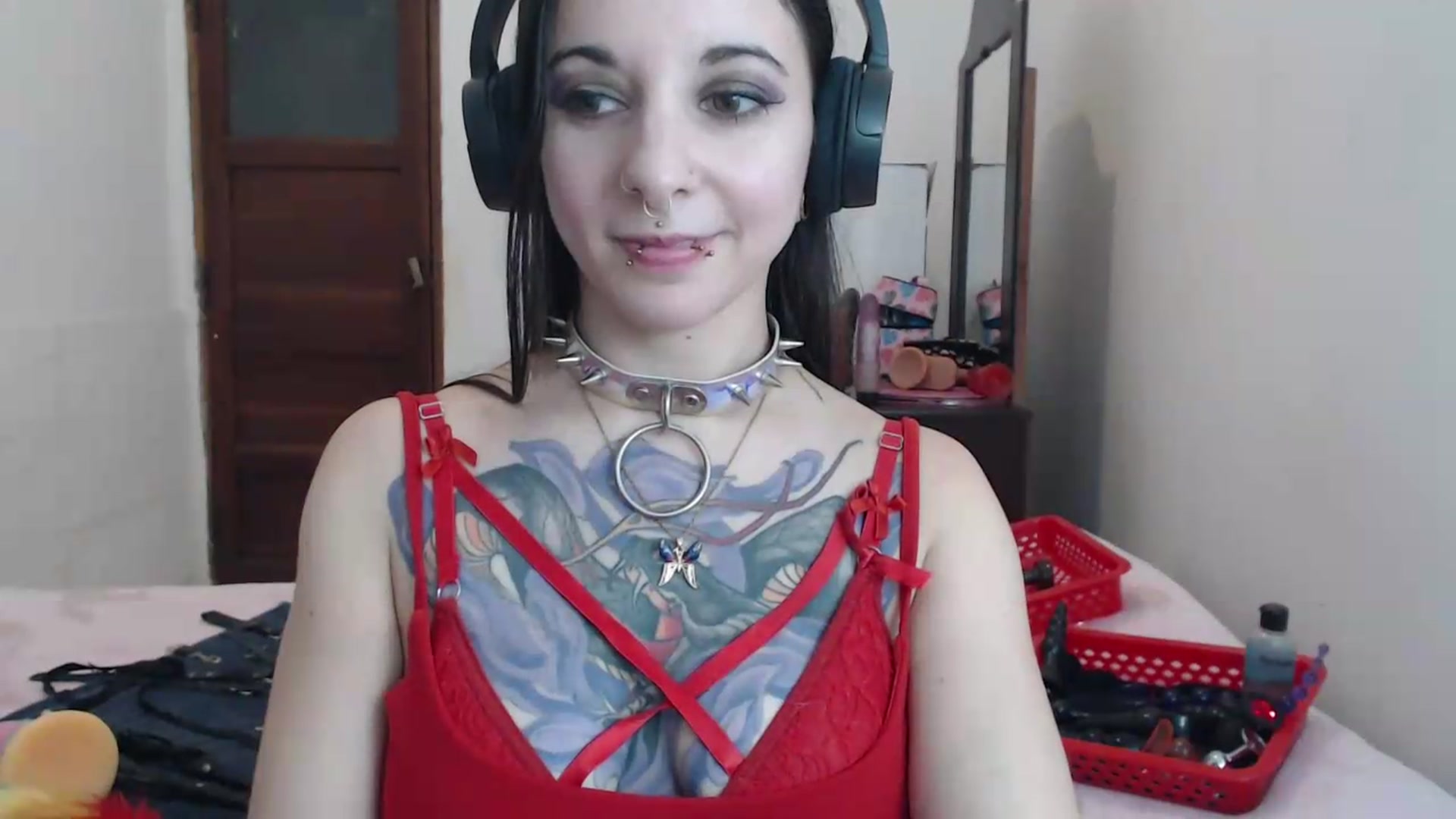 Gallery image thumbnail from BabydollLucy's myfreecams stream on, 05/16/2026, 20:58 image 5 of 20