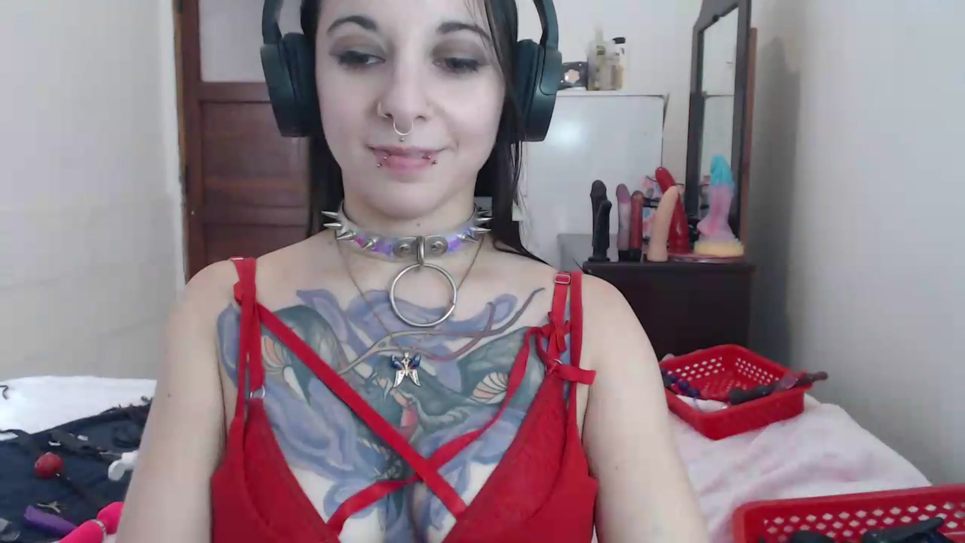 Gallery image thumbnail from BabydollLucy's myfreecams stream on, 05/17/2026, 17:54 image 7 of 20