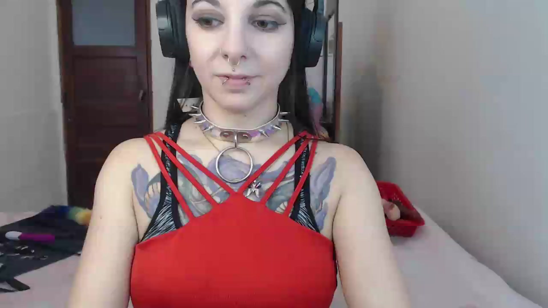 Gallery image thumbnail from BabydollLucy's myfreecams stream on, 05/27/2026, 16:43 image 2 of 20