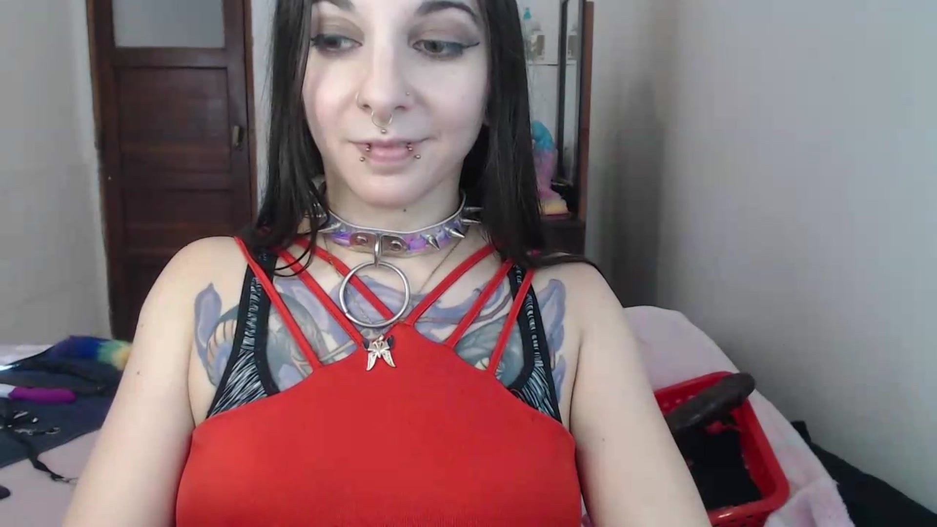 Gallery image thumbnail from BabydollLucy's myfreecams stream on, 05/27/2026, 18:01 image 14 of 20