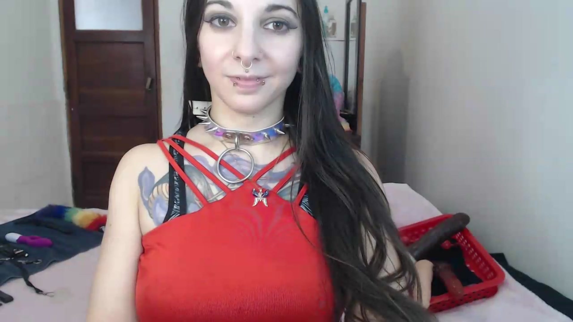Gallery image thumbnail from BabydollLucy's myfreecams stream on, 05/27/2026, 18:56 image 13 of 20