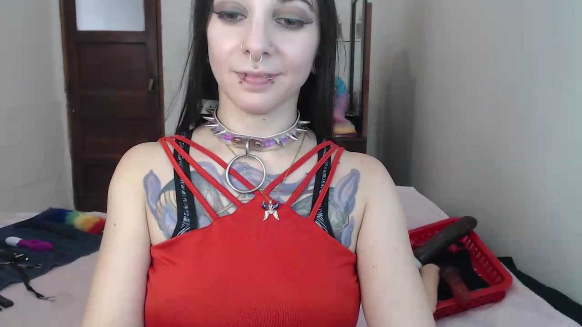 Gallery image thumbnail from BabydollLucy's myfreecams stream on, 05/27/2026, 18:56 image 14 of 20