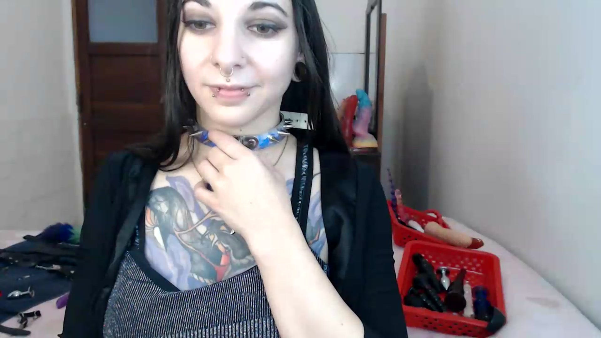 Gallery image thumbnail from BabydollLucy's myfreecams stream on, 05/28/2026, 13:25 image 17 of 20